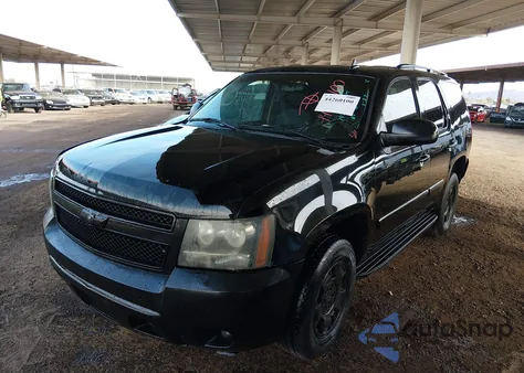 2008 Chevrolet Tahoe Lt z USA, uszkodzony, nr VIN 1GNFC13008R143693